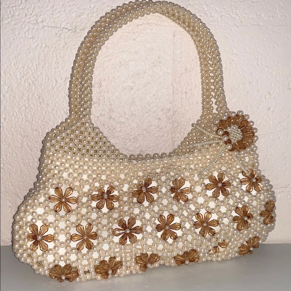 BLOGGER FAV Women Handmade Beaded Totes with zipper opening